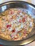 Tartinade à la brousse corse, tomates, concombre noa et herbes aromatiques