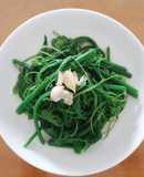 Ngọn su su xào tỏi