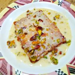 A picture of Rubri shahi tukre.