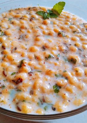 A picture of Boondi mint masala raita.