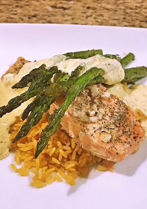 A picture of Salmon with asparagus and dill Béarnaise.