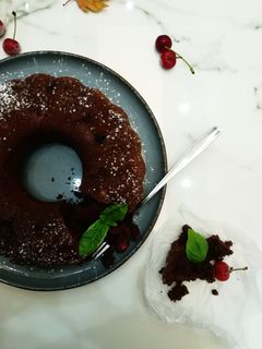 عکسی از دستور كيک گيلاس شكلاتى.
