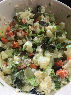 Una foto de Ensalada de papas😋