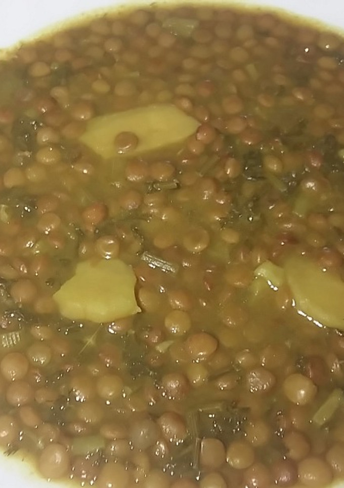 Una foto de Lentejas con hinojos silvestres