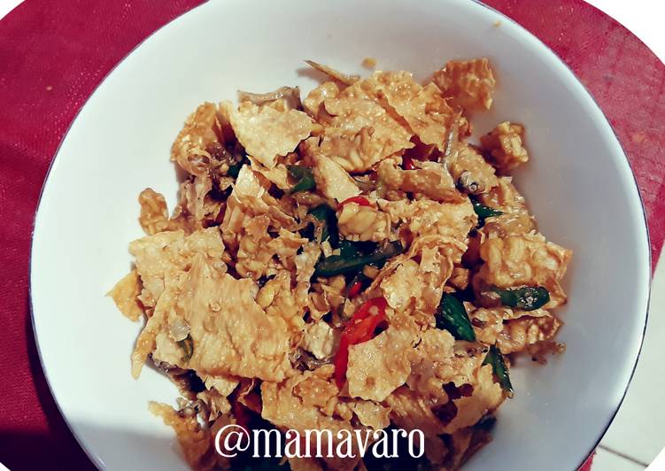 Pucuk tahu mix tempe dan teri kriuk