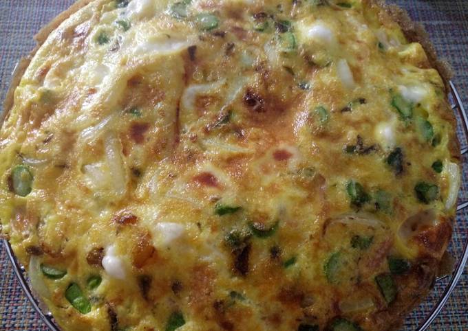 Asparagus and smoked scamorza frittata