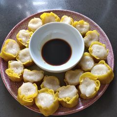 Siomai A picture of Siomai.