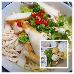 A picture of Chicken noodles soup.