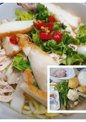 A picture of Chicken noodles soup.