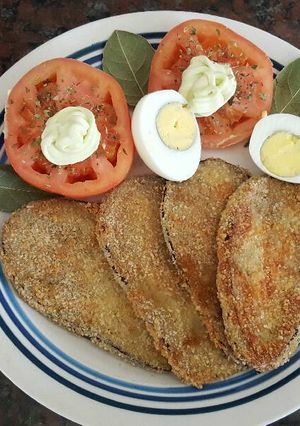 Una foto de Milanesas de berenjenas (Receta ovovegetarianas)