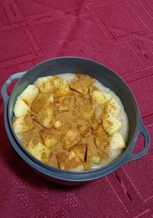 Una foto de Desayuno/Merienda saludable de avena 😍 con pera, manzana y canela 🍐🍎 -vegano- :)