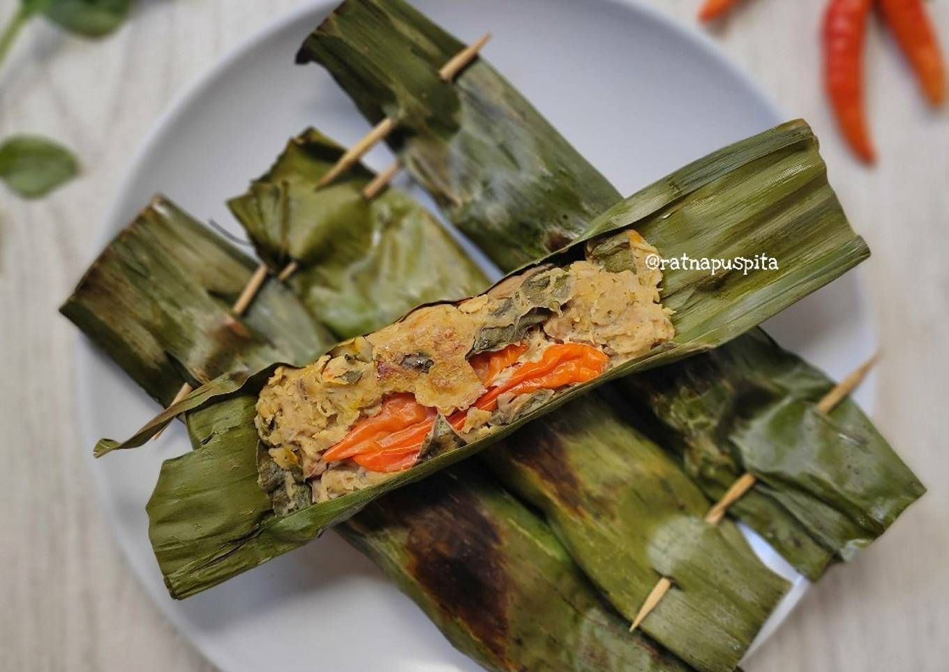 Pepes Tempe Jamur Kancing