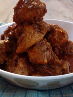 A picture of Hyderabadi Chicken Curry.