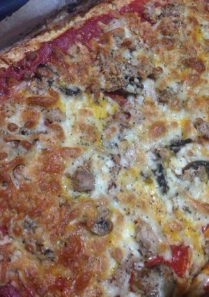 Una foto de Pizza con base de coliflor (sin harina)