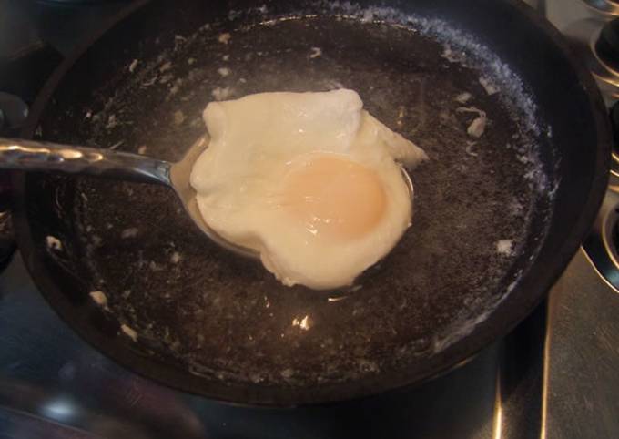 κύρια φωτογραφία συνταγής Αυγά Ποσέ