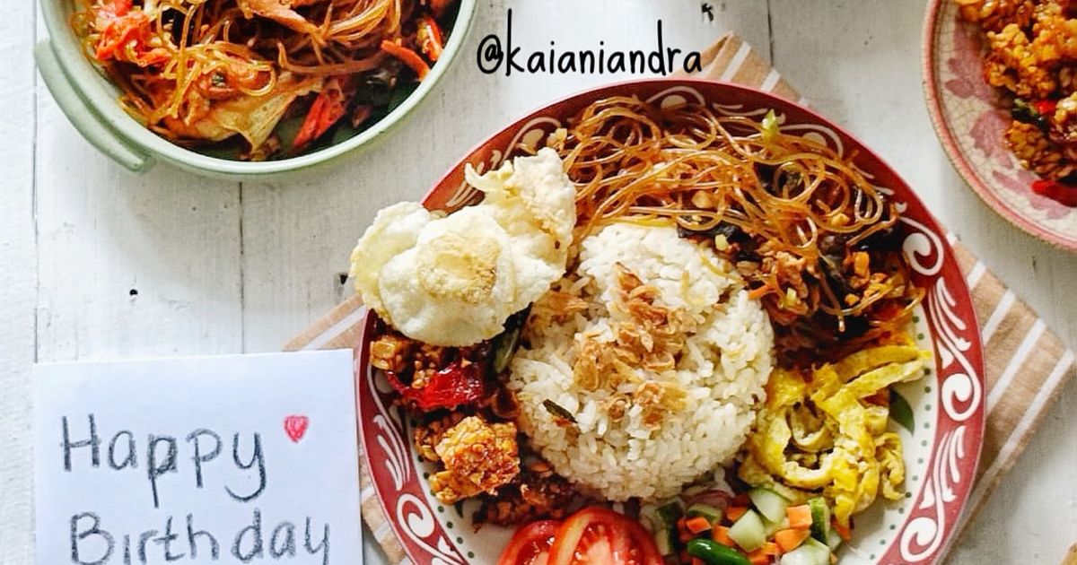 Menu Set Ulang Tahun Nasi Uduk Sederhana