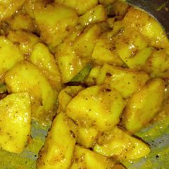 A picture of Dry masala potatoes.