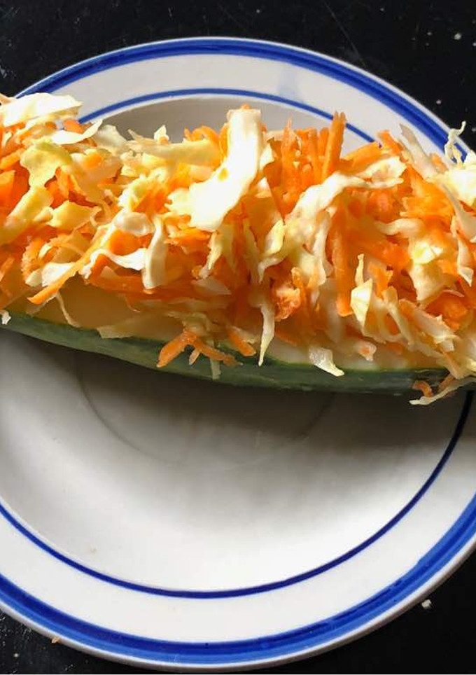 A picture of Cucumber boat.