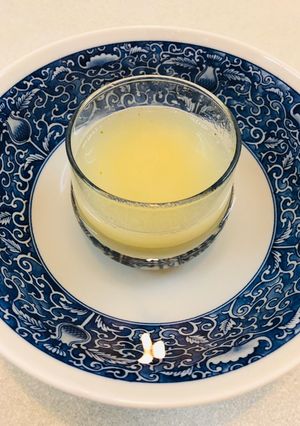 Hình của món Gừng, tỏi, chanh làm nước uống.