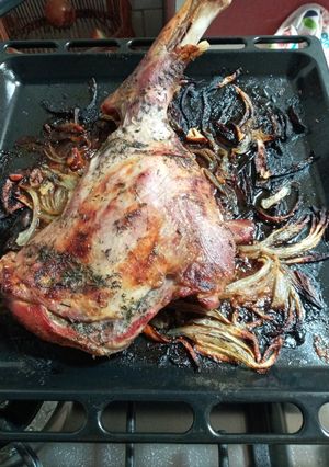 Una foto de Espaldilla de cordero al horno