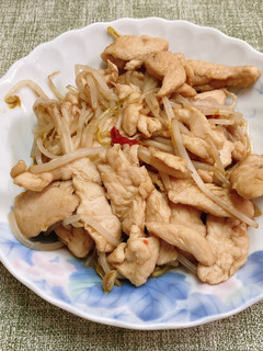 豆芽菜炒雞胸肉 的食譜成品照片