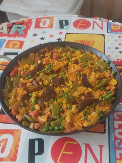 Una foto de Arroz con ibéricos y verdura