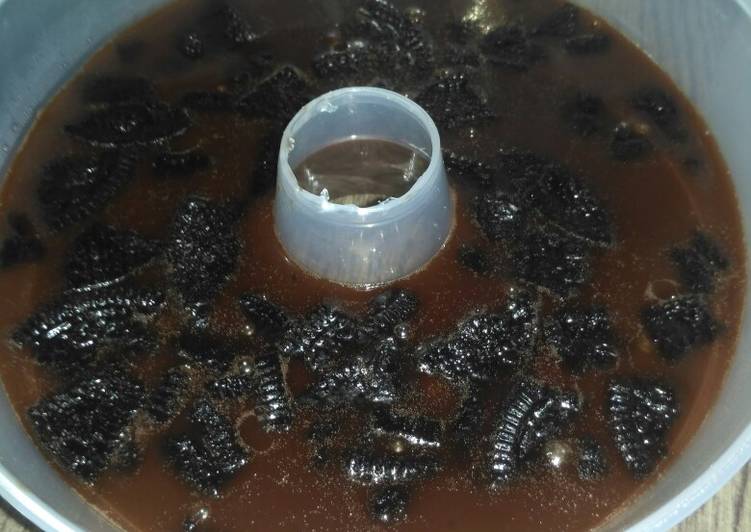 Agar agar swallow chocolatos with topping oreo 🍮