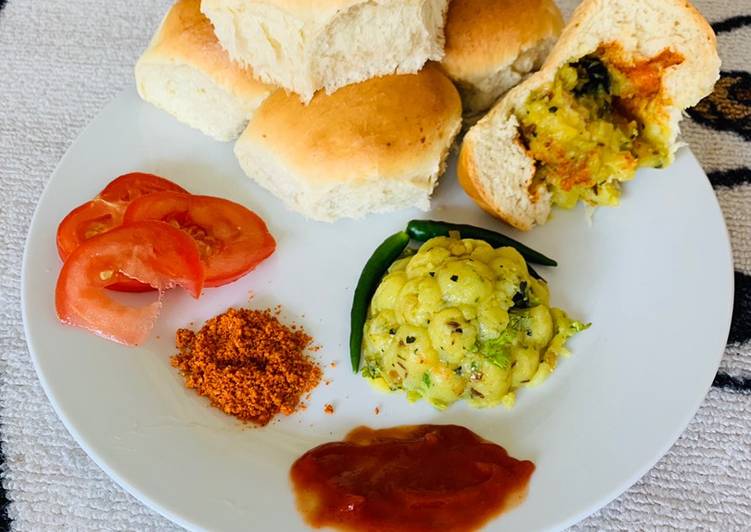 Steps to Prepare Favorite Bake vada pav