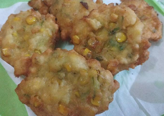 Resep: Bakwan Jagung Empuk Simpel