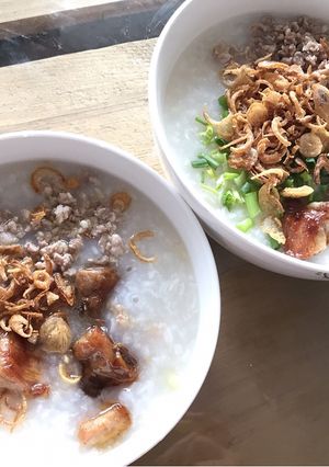 Hình của món Cháo sườn ram, bào ngư, thịt băm.