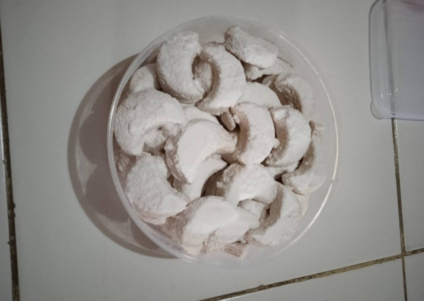 Kue putri salju kacang tanah