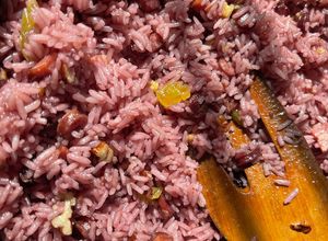 Una foto de Arroz con aceitunas