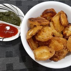 A picture of Banana Fritters.
