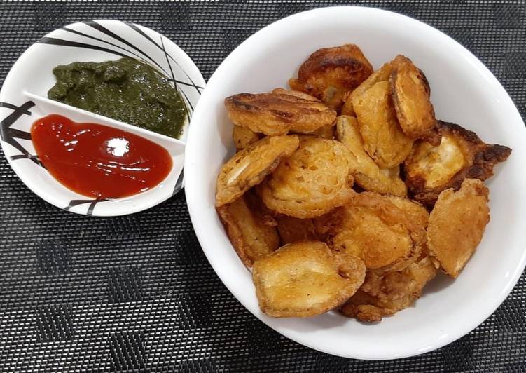 Simple Way to Prepare Favorite Banana Fritters