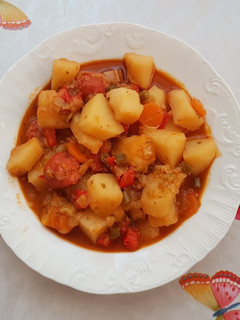 Una foto de Patatas guisadas con chorizo