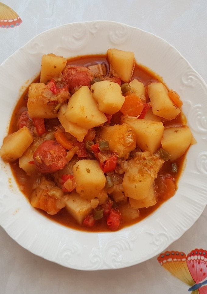Una foto de Patatas guisadas con chorizo