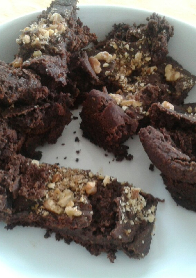 Una foto de Brownie de porotos negros