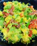 Salad bơ cà chua siêu dễ trong vòng 15 phút
