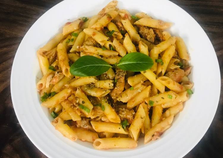 Italian pasta 🍝 in red sauce