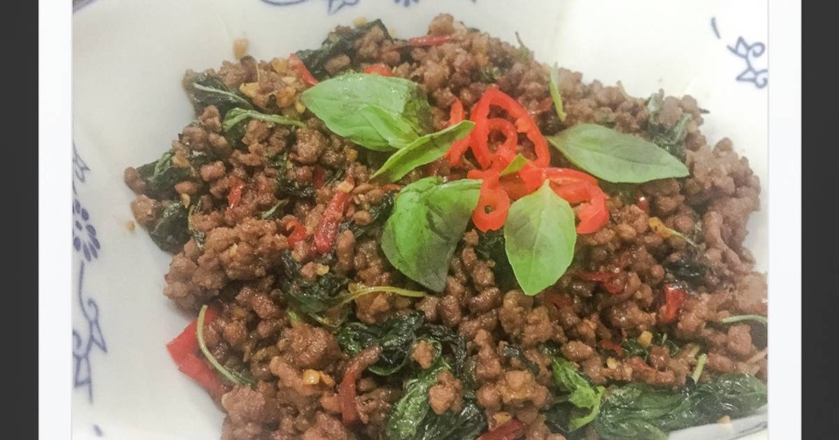 Modsigelse Bore grube Thai Basil Beef (Pad Gra Prow) Recipe by KravitzKitchen - Cookpad
