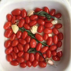Slow roasted Rosa tomatoes A picture of Slow roasted Rosa tomatoes.