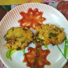 A picture of Chana dal vada.