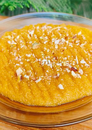 A picture of سوجی کا حلوہ 🧡💛.