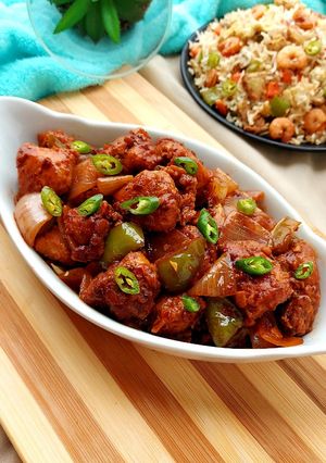 চিলি চিকেন(chilli chicken recipe in Bengali) রেসিপির প্রধান ছবি