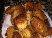 Una foto de croquetas morcilla