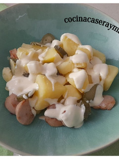 Una foto de Ensalada alemana con yogur