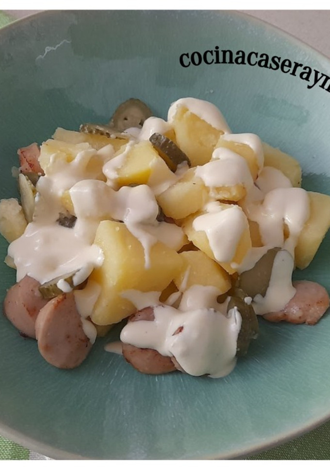 Una foto de Ensalada alemana con yogur