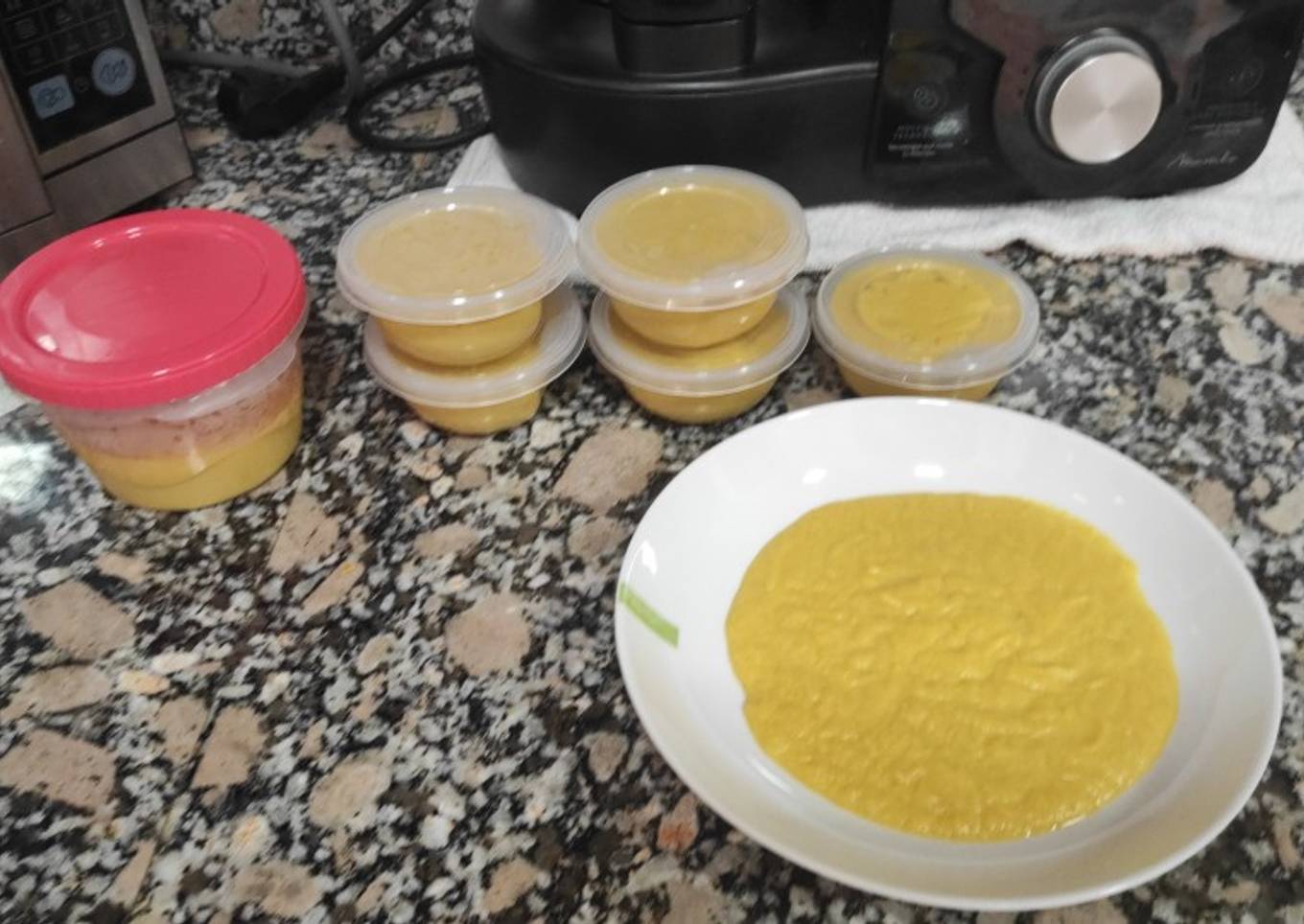 Puré de pollo y verduras para bebé