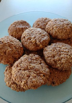 Una foto de Cookies integrales de coco y miel