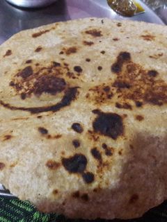 पराठा(Paratha recipe in hindi) रेसिपी मुख्य फोटो